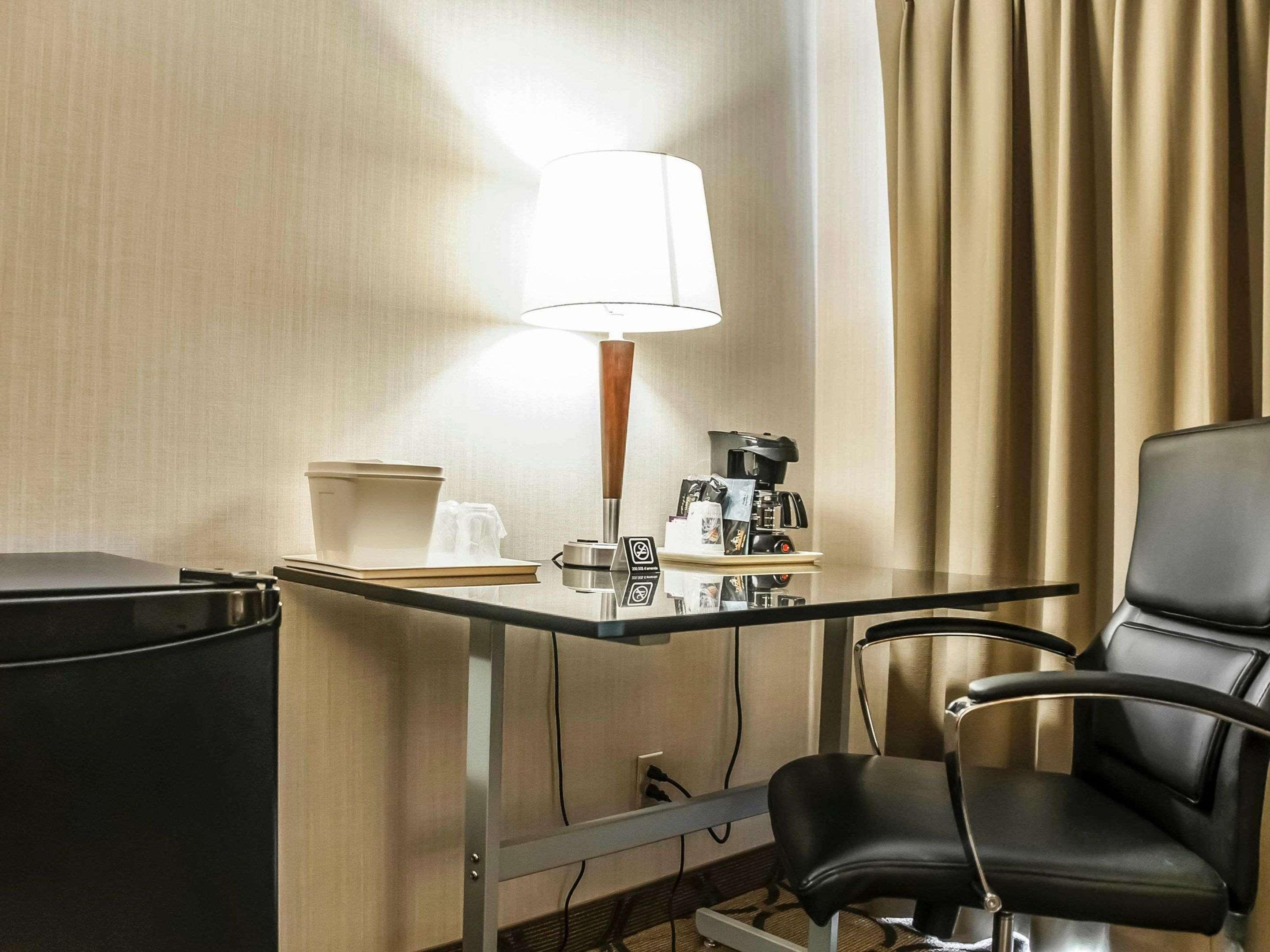 Comfort Inn Laval Exterior foto
