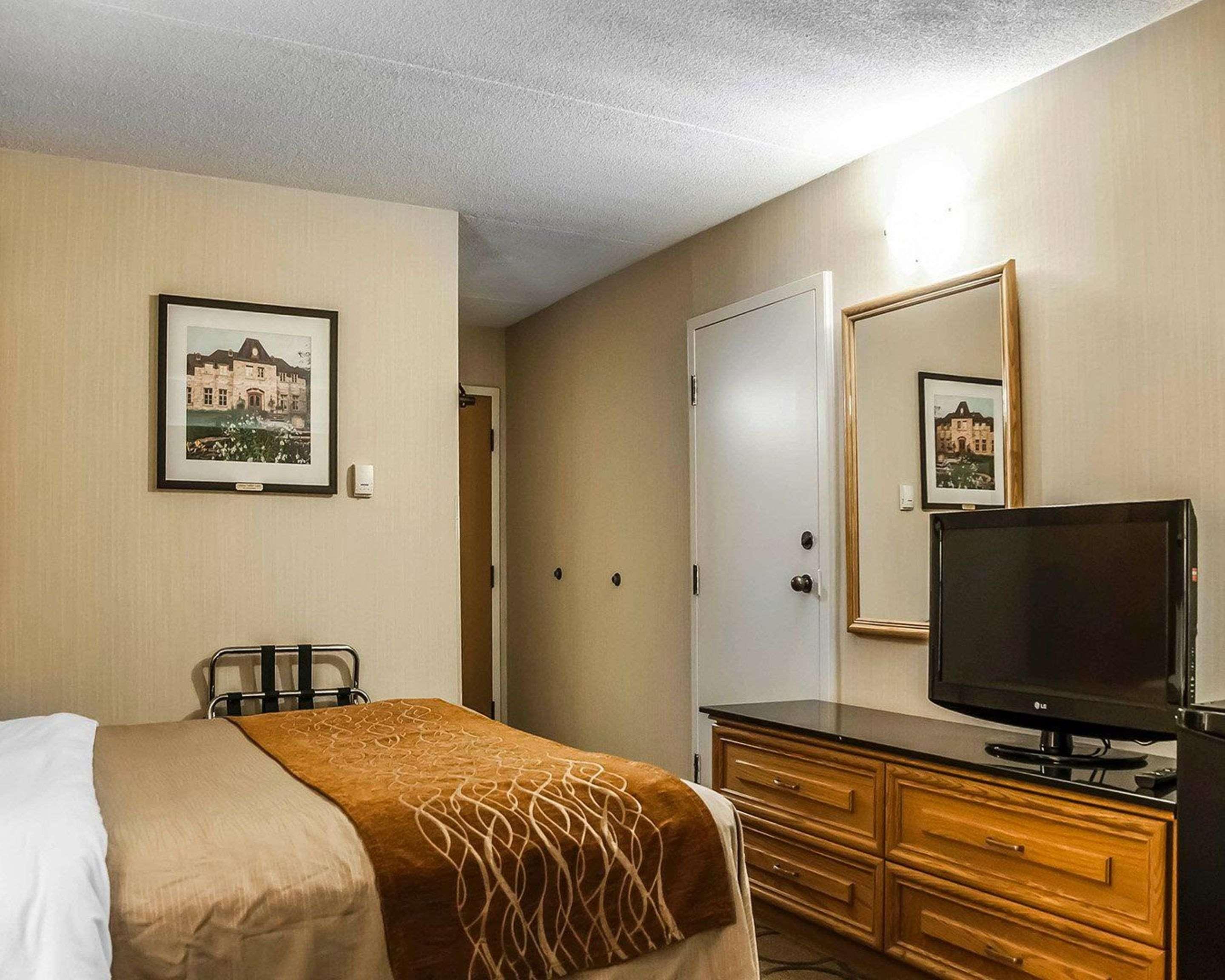 Comfort Inn Laval Exterior foto