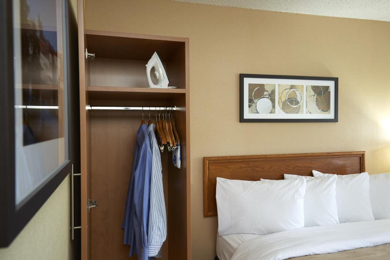 Comfort Inn Laval Exterior foto